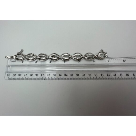 Monet Vintage Link Bracelet 7" Signed Clasp. Hang Tag Silver Tone - Picture 6 of 8